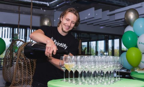 Printify svinīgi atklāj uzņēmuma jauno biroju Tallinā