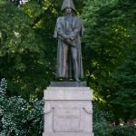 Памятник Барклаю де Толли