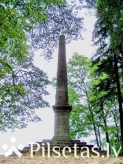 Granīta obelisks 