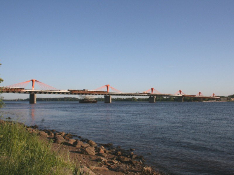 Dienvidu tilts
