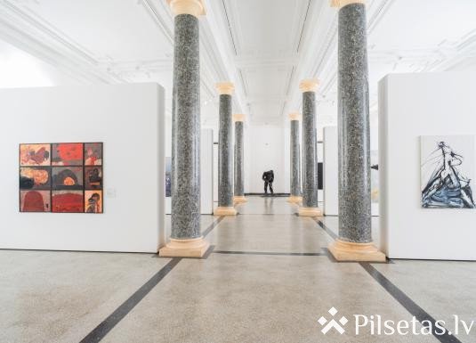 Latvijas Nacionālajā mākslas muzejā būs skatāma Ievas Balodes personālizstāde “Baiļu cilpa”