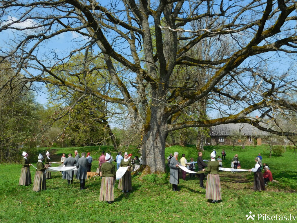 Talka Ūsiņdienas noskaņās