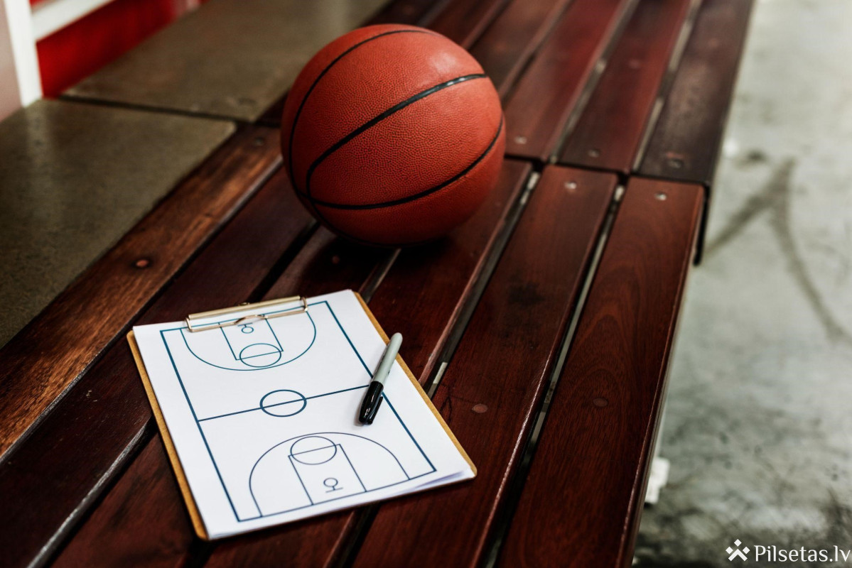 Luka Banki atvadās EuroBasket 2025 - itāļu trenera atstātais mantojums Latvijas basketbolam