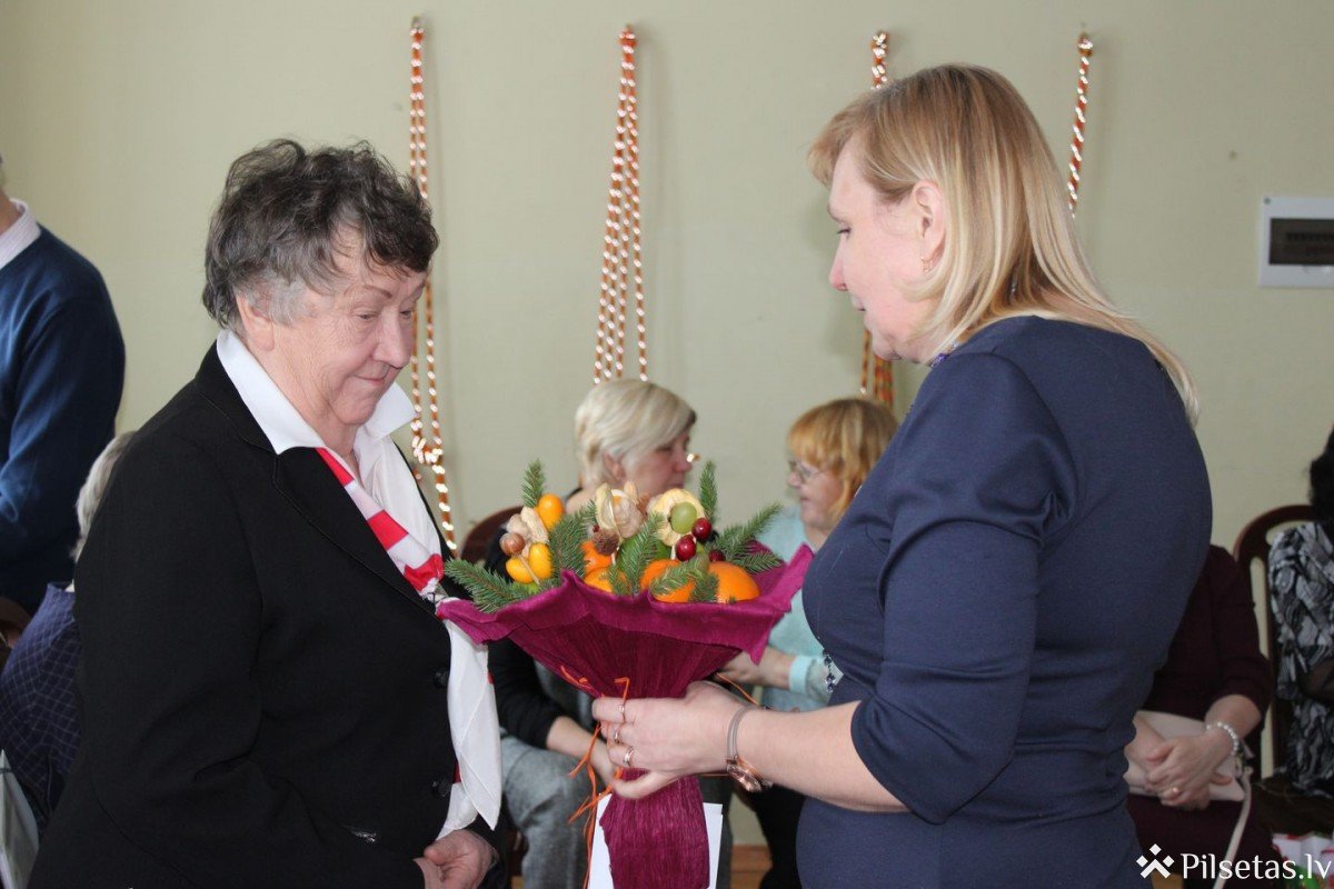 Latvijas Sarkanā Krusta Ilūkstes novada komitejas darbinieki tikās tradicionālajā pateicības pēcpusdienā