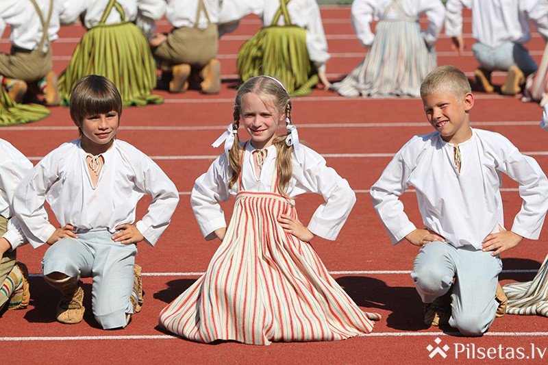 XI Latvijas Skolu jaunatnes dziesmu un deju svētki