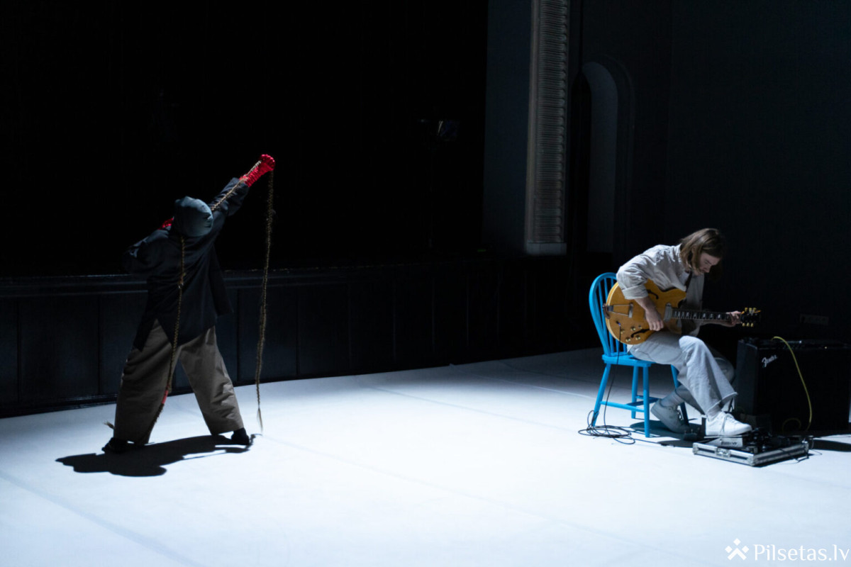 Savējā un sve&scaron;ā