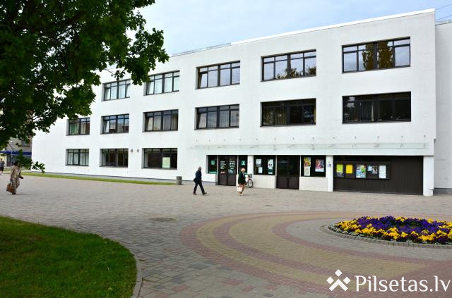 Kad kino sāk skanēt