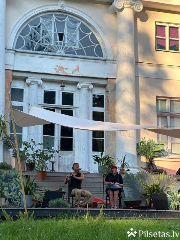Neparasto skaņu un performanču festivāls “ECHO”