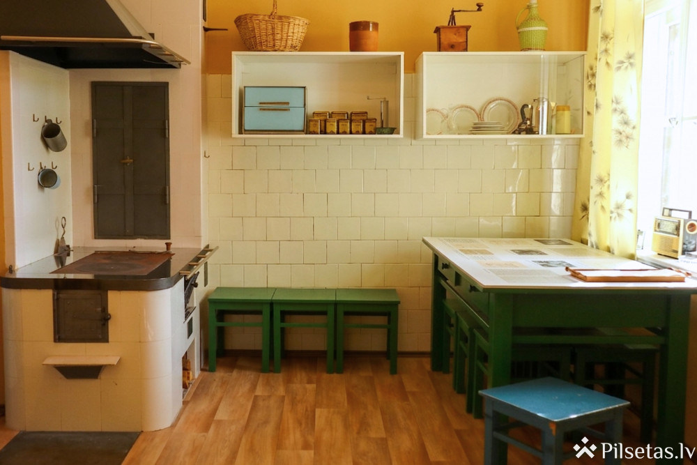 Atklāta Vācie&scaron;u ģimenes virtuves ekspozīcija