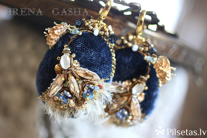 Jewelry Embroidery Workshop