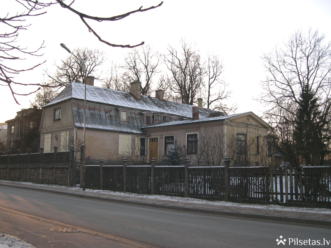 Dzeguzes balss. Neprezentatīvās skices Rīgas pievārtēs