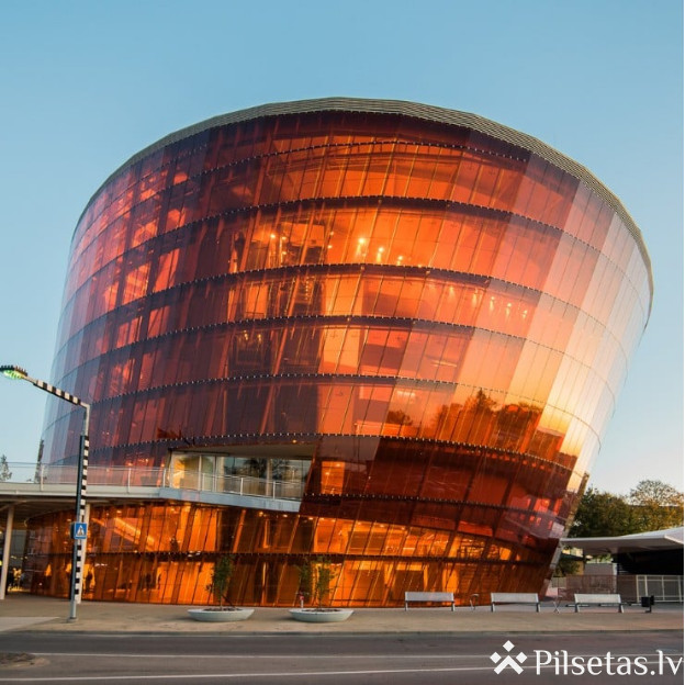 Ekskursija koncertzālē "Lielais dzintars".