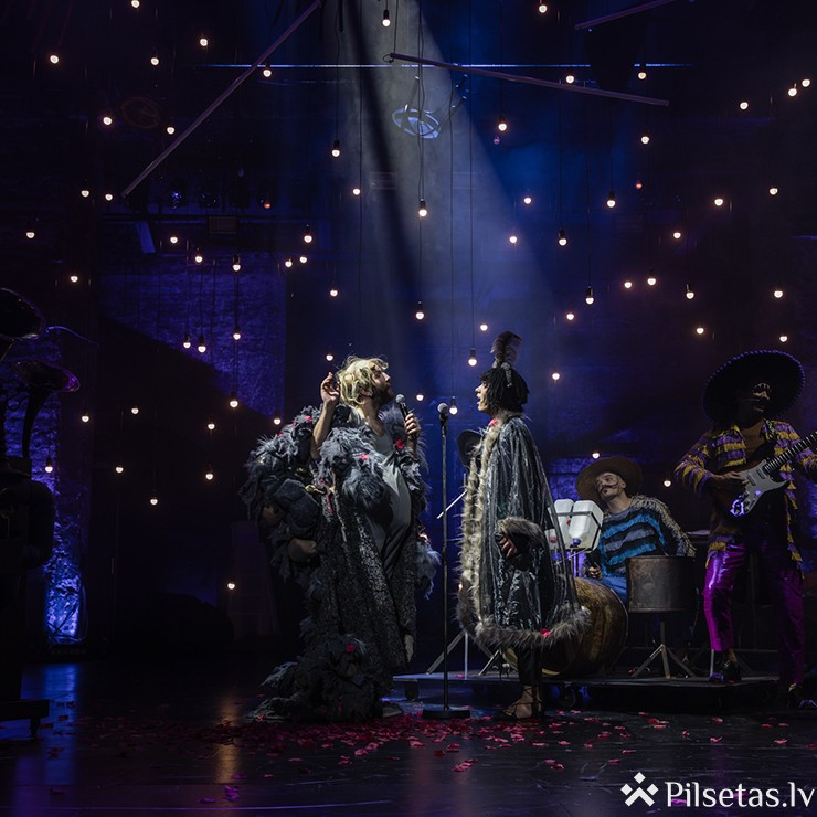 Patakoļako un teātra visums