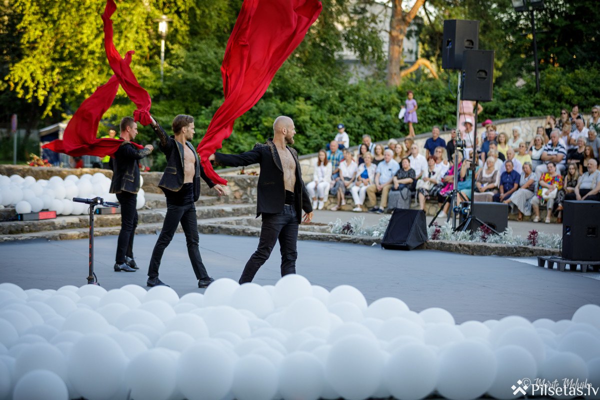 V Starptautiskais Operetes festivāls Ikšķilē | GALĀ koncerts un valšu vakars